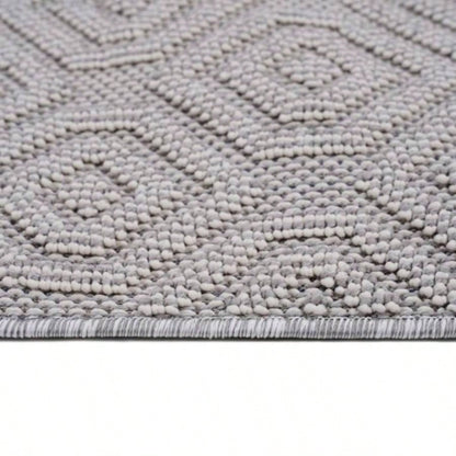 LOOM LUXE 8X10 White/Geometric Indoor/Outdoor Area Rug