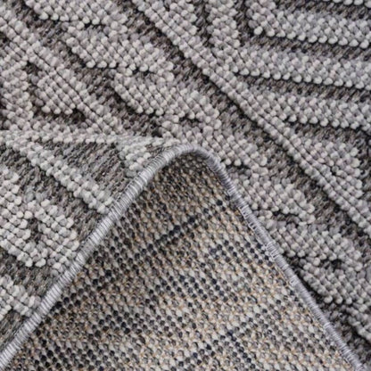 LOOM LUXE 8X10/White/Geometric Indoor/Outdoor Area Rug