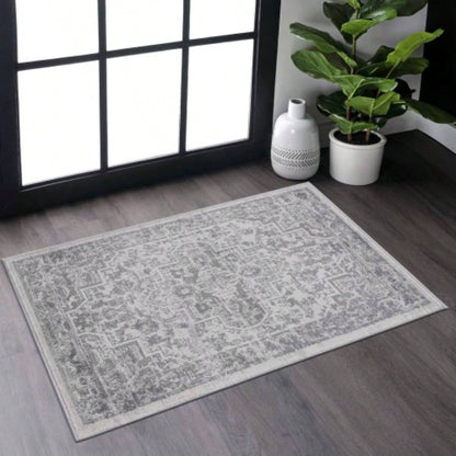 NAAR MARFI 5X7 Silver/ Area Rug