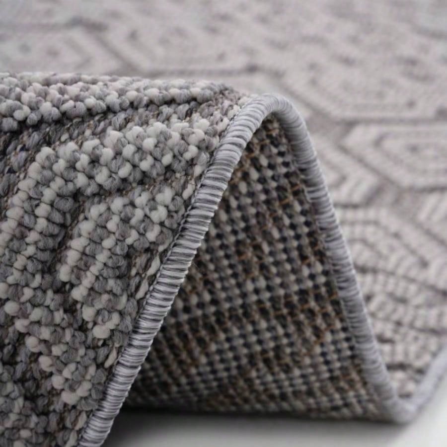 NAAR Guros 5X7/ White/ Geometric Indoor/ Outdoor Area Rug