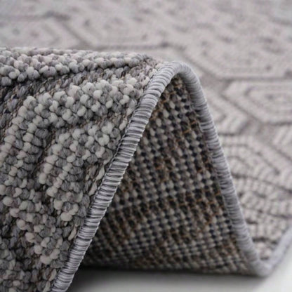 NAAR Guros 5X7/ White/ Geometric Indoor/ Outdoor Area Rug