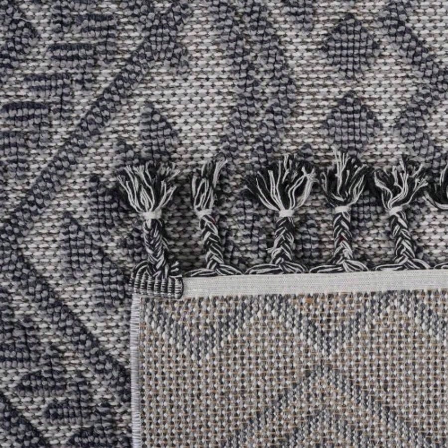 NAAR Guros 5X7 White/ Gray/ Traditional Indoor/ Outdoor Area Rug