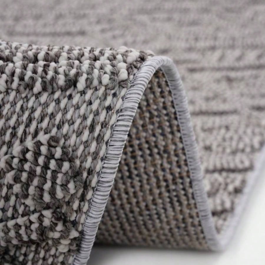 NAAR Guros 6X9 White/ White/ Traditional Indoor/ Outdoor Area Rug