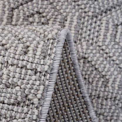 NAAR Guros 8X10 White/ Geometric Indoor/ Outdoor Area Rug