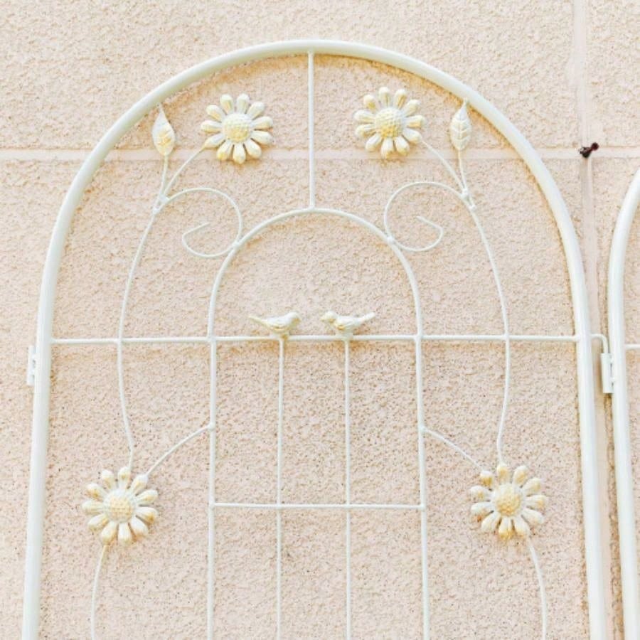 4 Pack Metal Garden Trellis 71x 19. Rustproof Trellis Climbing Plants Outdoor Flower Support White