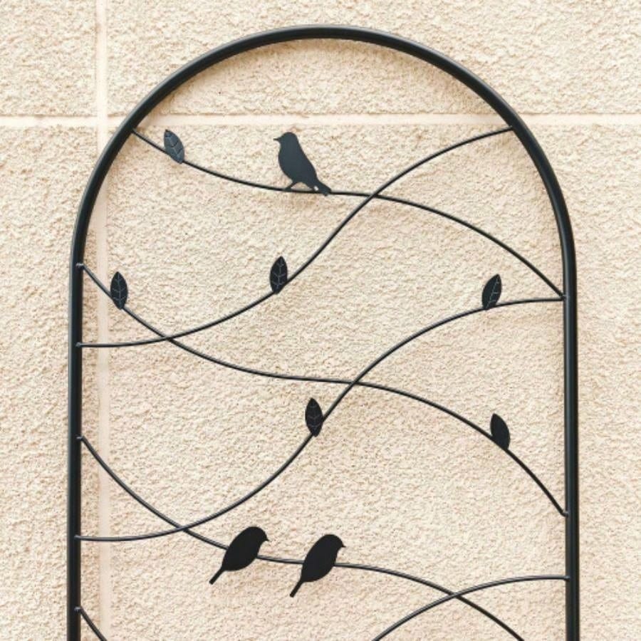 4 Pack Metal Garden Trellis 71x 19. Rustproof Trellis Climbing Plants Outdoor Flower Support Bird Deco Black