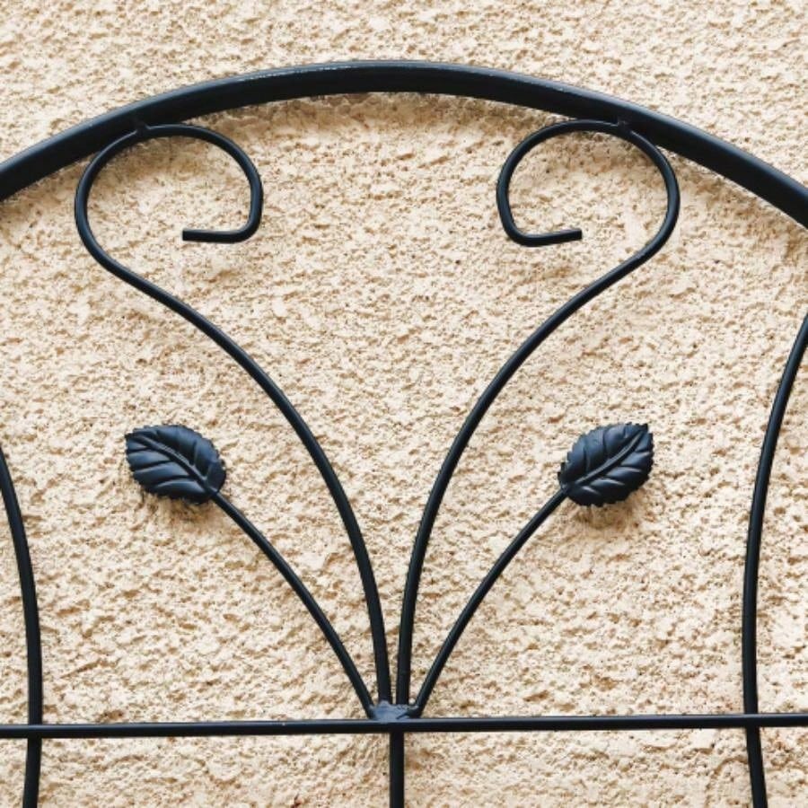 4 Pack Metal Garden Trellis 86. 19. Rustproof Trellis Climbing Plants Outdoor Flower Support Black