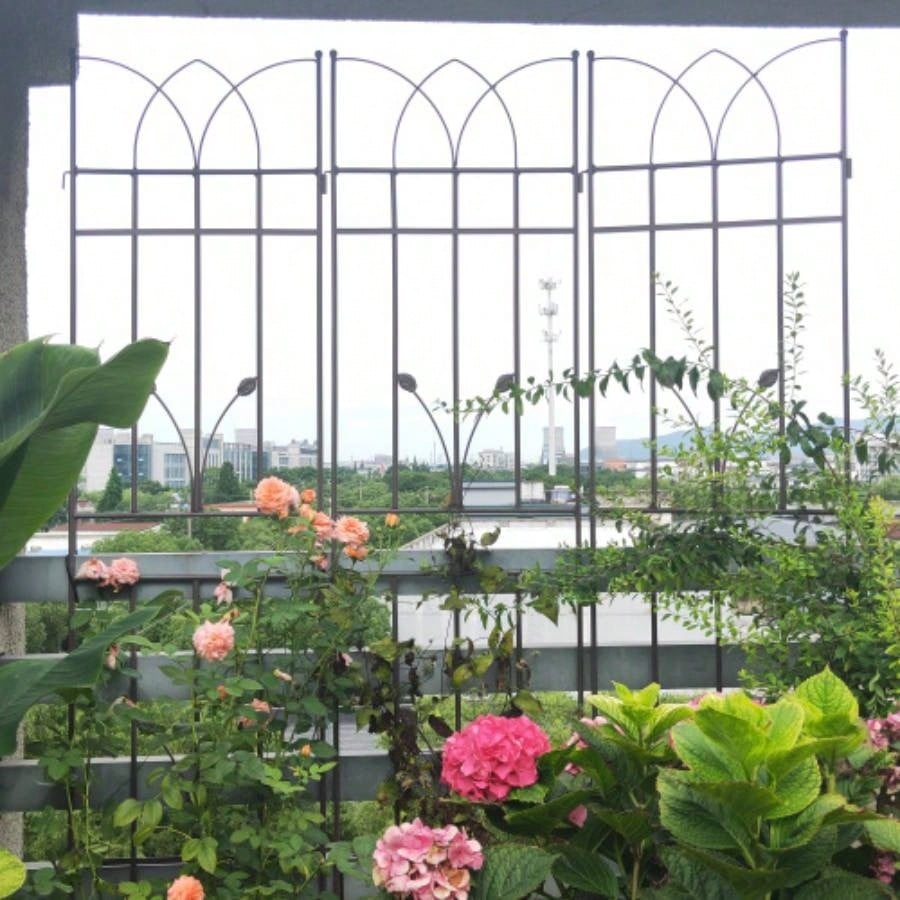 4 Pack Metal Garden Trellis 71x 17. Rustproof Trellis Climbing Plants Outdoor Flower Support Brown
