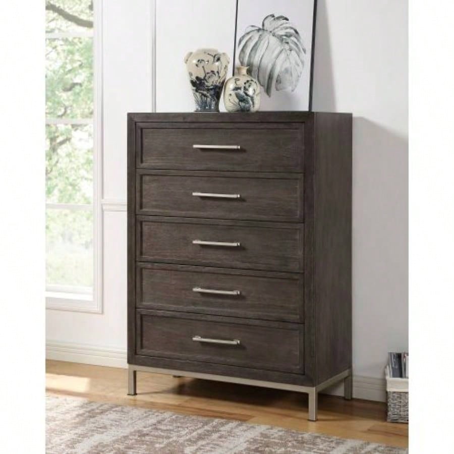 Broomfield - 5 - Drawer Chest - Brown