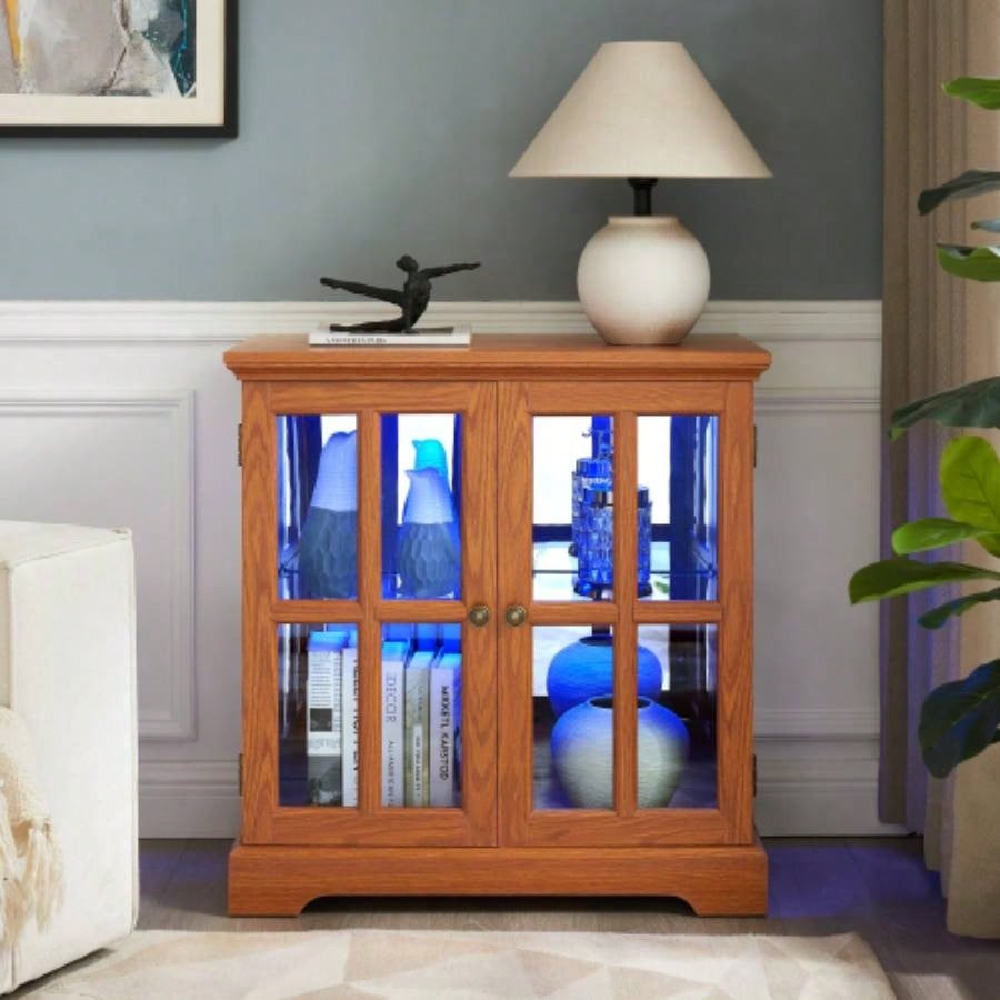 LED Curio Display Cabinet, Antique Display Cabinet with Adjustable Shelves, Retro Design Quality Showcase with Lattice Doors Elegant Bookcase and Storage Cabinet Home Decor and Organization CHE