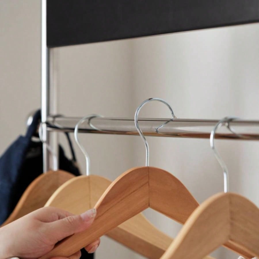 Leon clothes hanger black antique American clothes and hat rack retro home portable stainless steel bedroom floor storage shelf