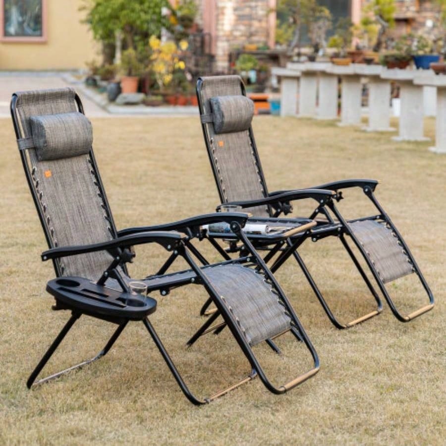 Outsunny Zero Chair Set with Side Table, Folding Reclining Chair with Cupholders Pillows, Adjustable Lounge Chair Pool, Backyard, Lawn, Beach, Gray