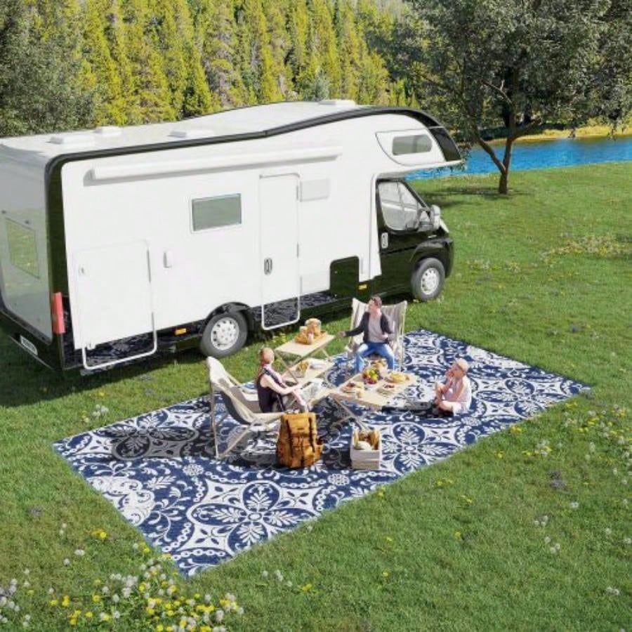 Outsunny Reversible Outdoor Rug Carpet, 9x 18 Waterproof Plastic Straw Rug, Portable RV Camping Rugs with Carry Bag, Large Floor Backyard, Deck, Picnic, Beach, Blue White Floral