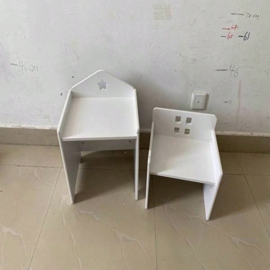 Kids Montessori Weaning Table and Chair Set, Wooden Toddler Table and Chair Set Kids Activity Table Step Stools with Blackboard 3 Heights Adjustable, 1 - 3 Age Kids Funiture Eating Drawing Reading