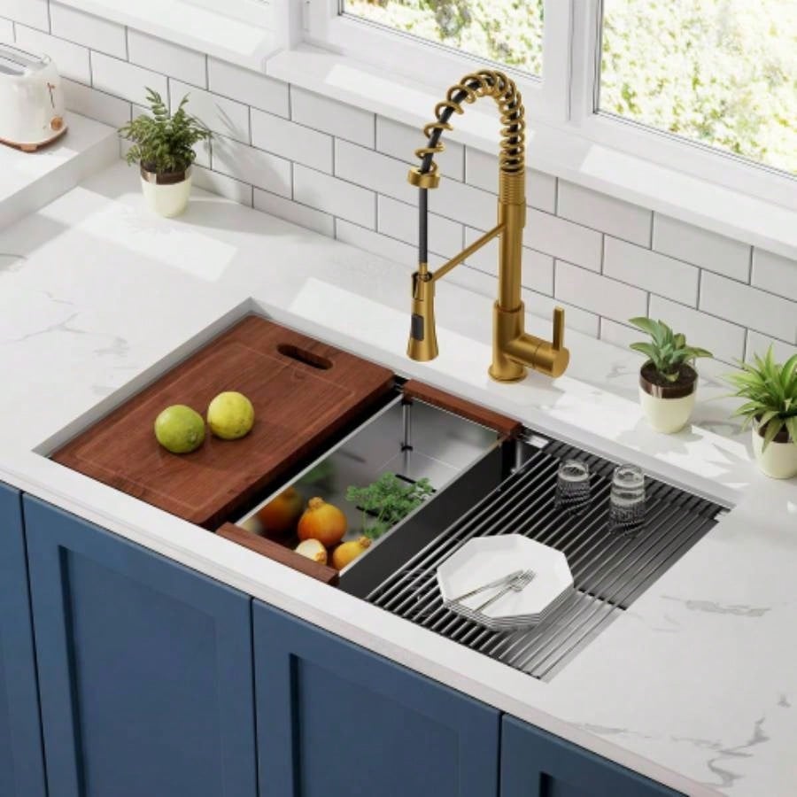 33 Undermount Workstation Sink - 33x 19 Inch Undermount Stainless Steel Kitchen Sink 18 Gauge, Handmade R10 Radius 10 Inch Deep Undermount Single Bowl Sink with Accessories