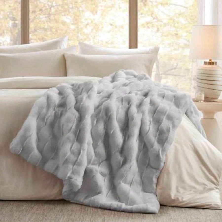 1 PC 50x60 Faux Fur Throw Light