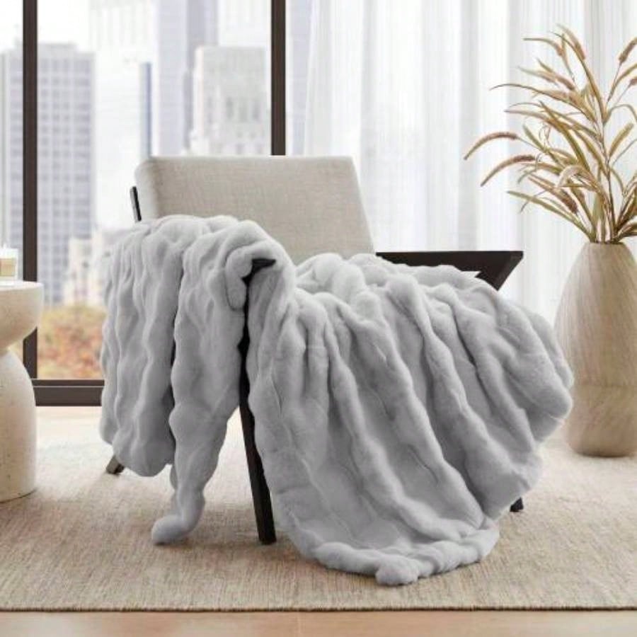 1 PC 50x60 Faux Fur Throw Light