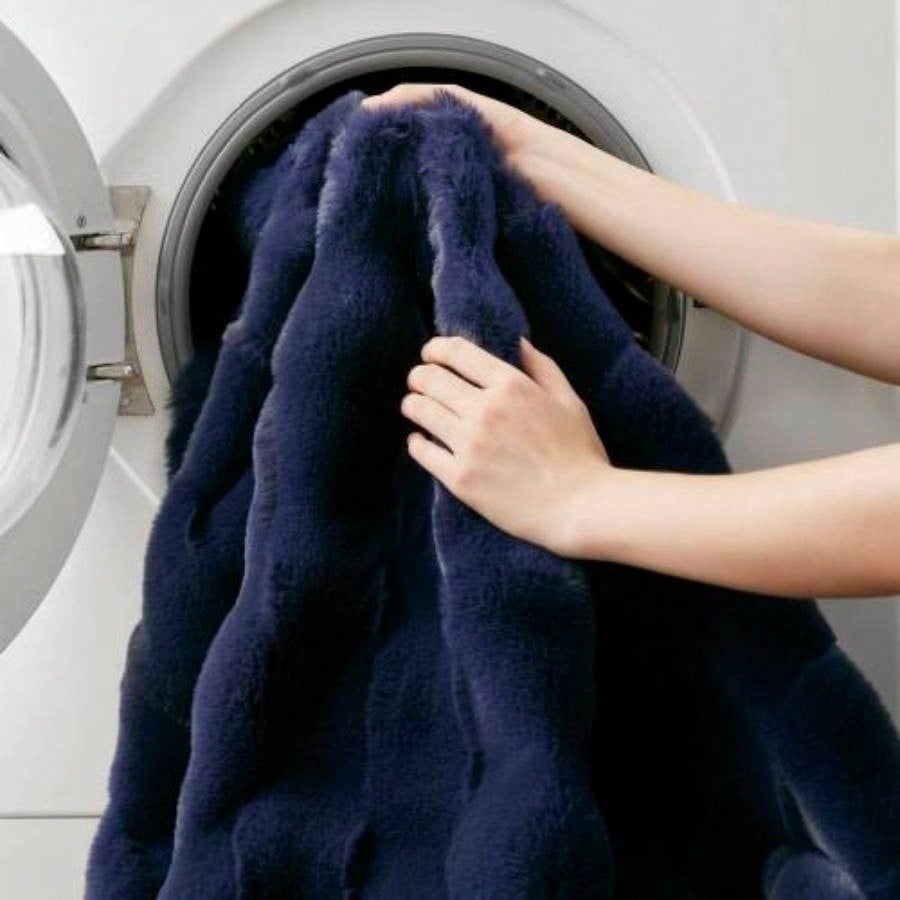 1 PC 50x60 Faux Fur Throw Navy