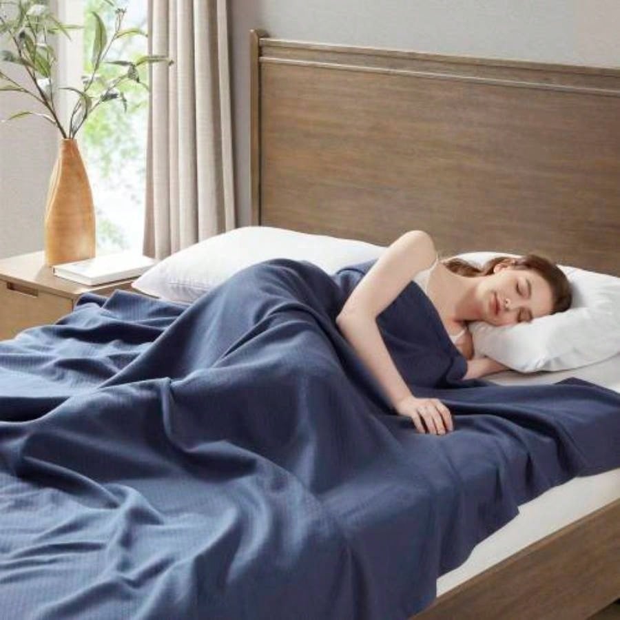 Carved Plush Blanket Full/