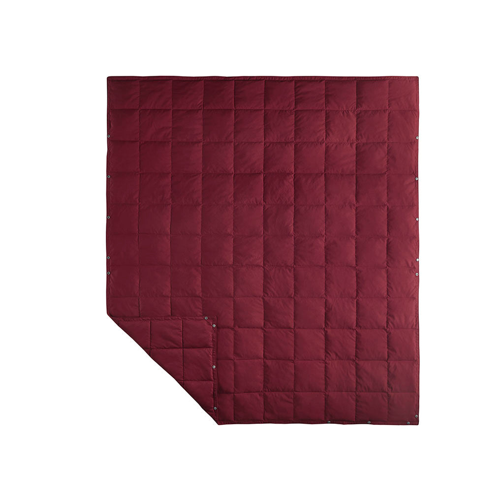 We Ble Red Microfiber Throw - Cozy Comfort & Storage