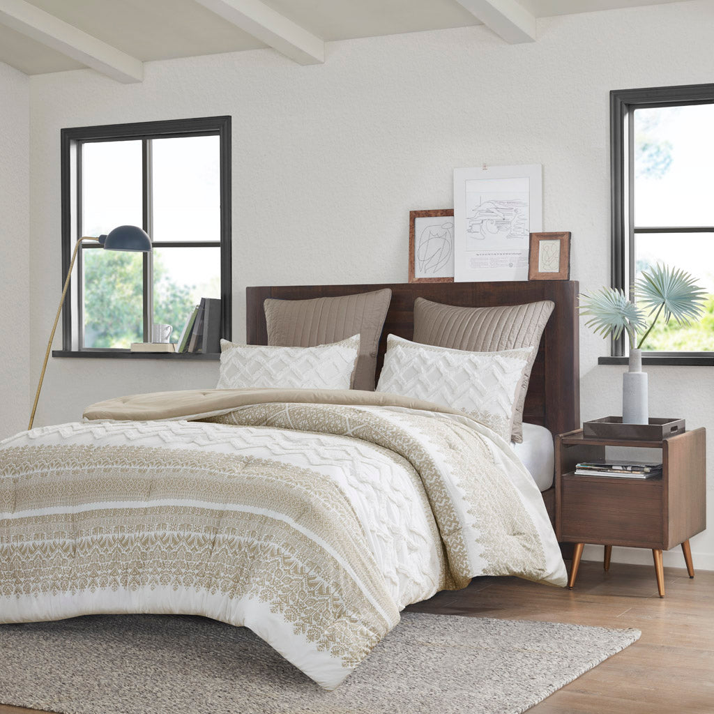 3 Piece Cotton Comforter Set with Chenille Tufting Taupe King/Cal King