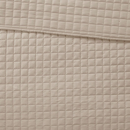 Khaki Quilt Set - Comfortable King/Cal King Bedding