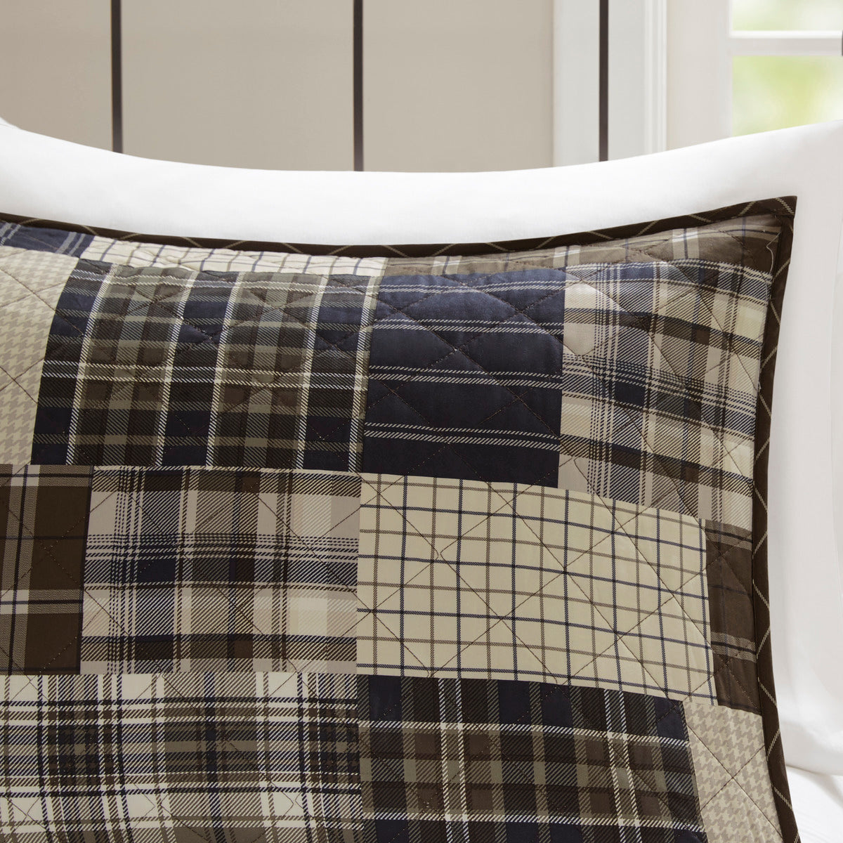 Black & Brown Reversible Quilt Set - King/Cal King