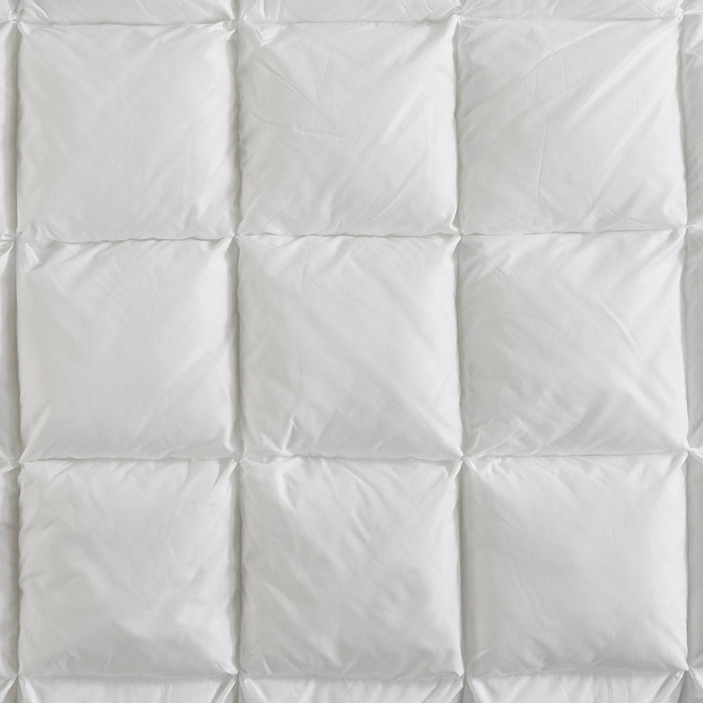 Overfilled White Comforter - Plush Comfort & Storage