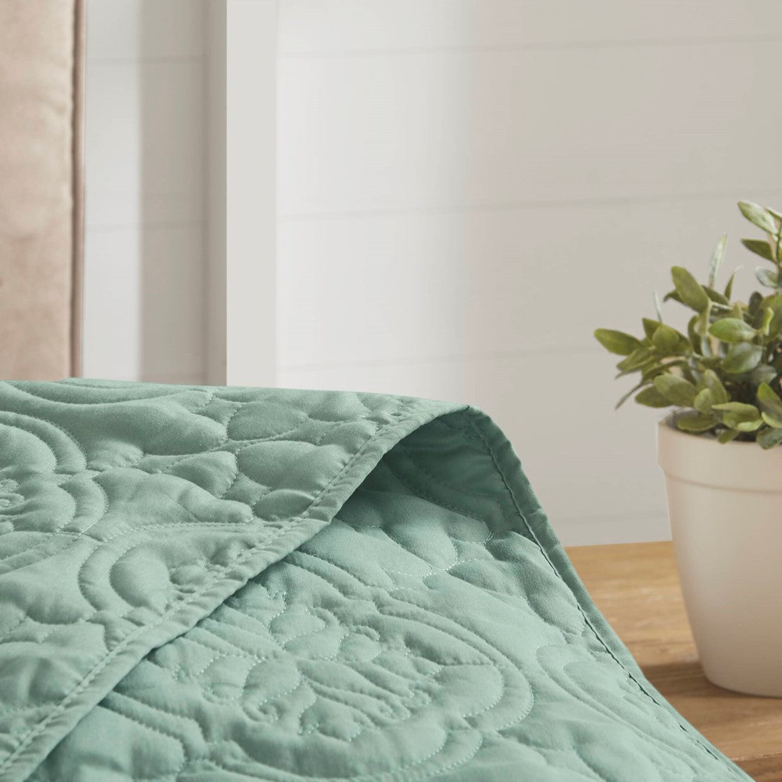 King/Cal King Reversible Bedspread Set - Seafoam Green Microfiber