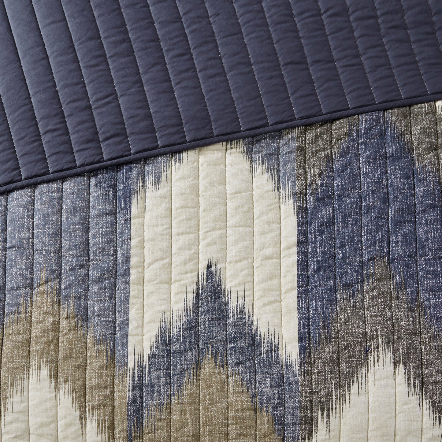 Navy Cotton King Quilt Set - Luxurious Comfort & Style