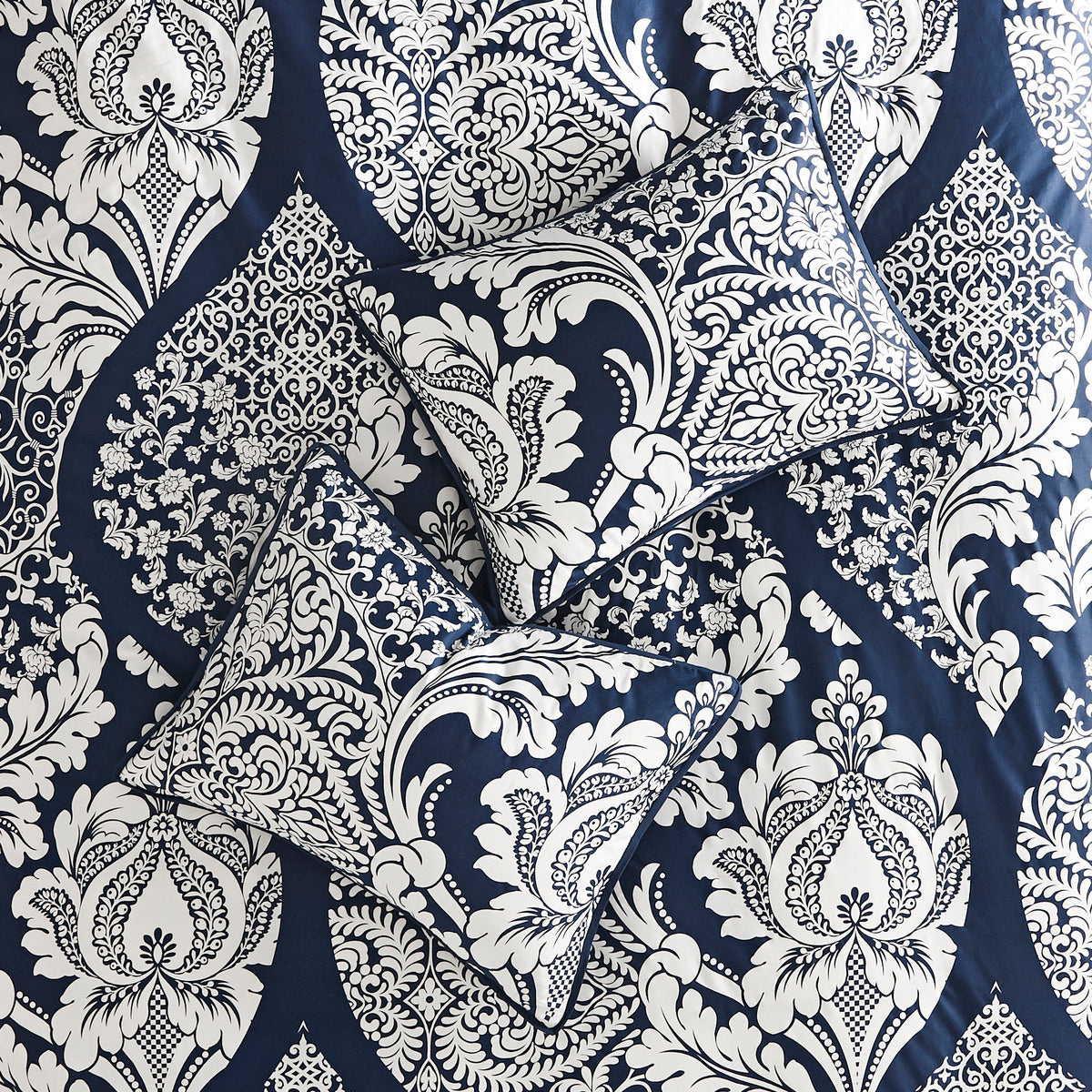 King Size Indigo Polyester Comforter Set