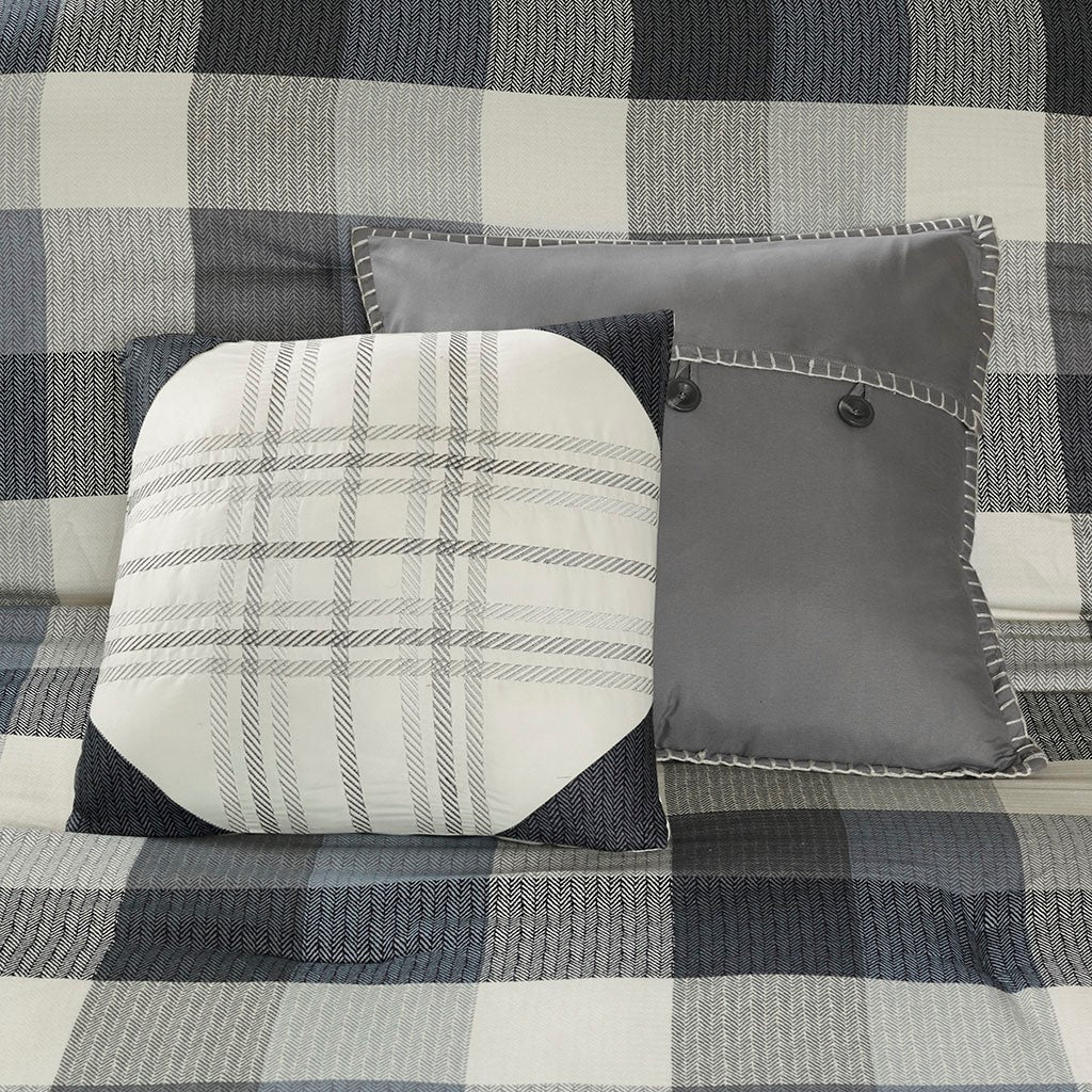 Queen Grey Polyester Comforter Set with Plaid Pattern and Shams