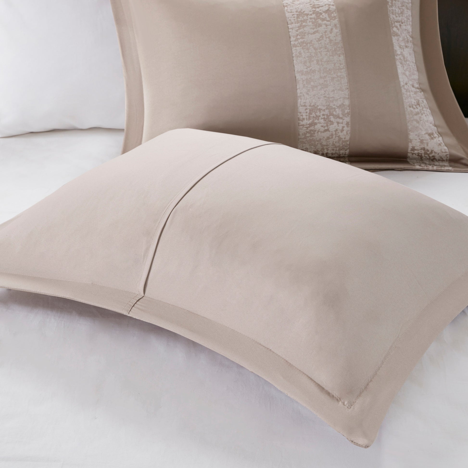 7 Piece Chenille Jacquard Comforter Set - Luxurious King Bedding