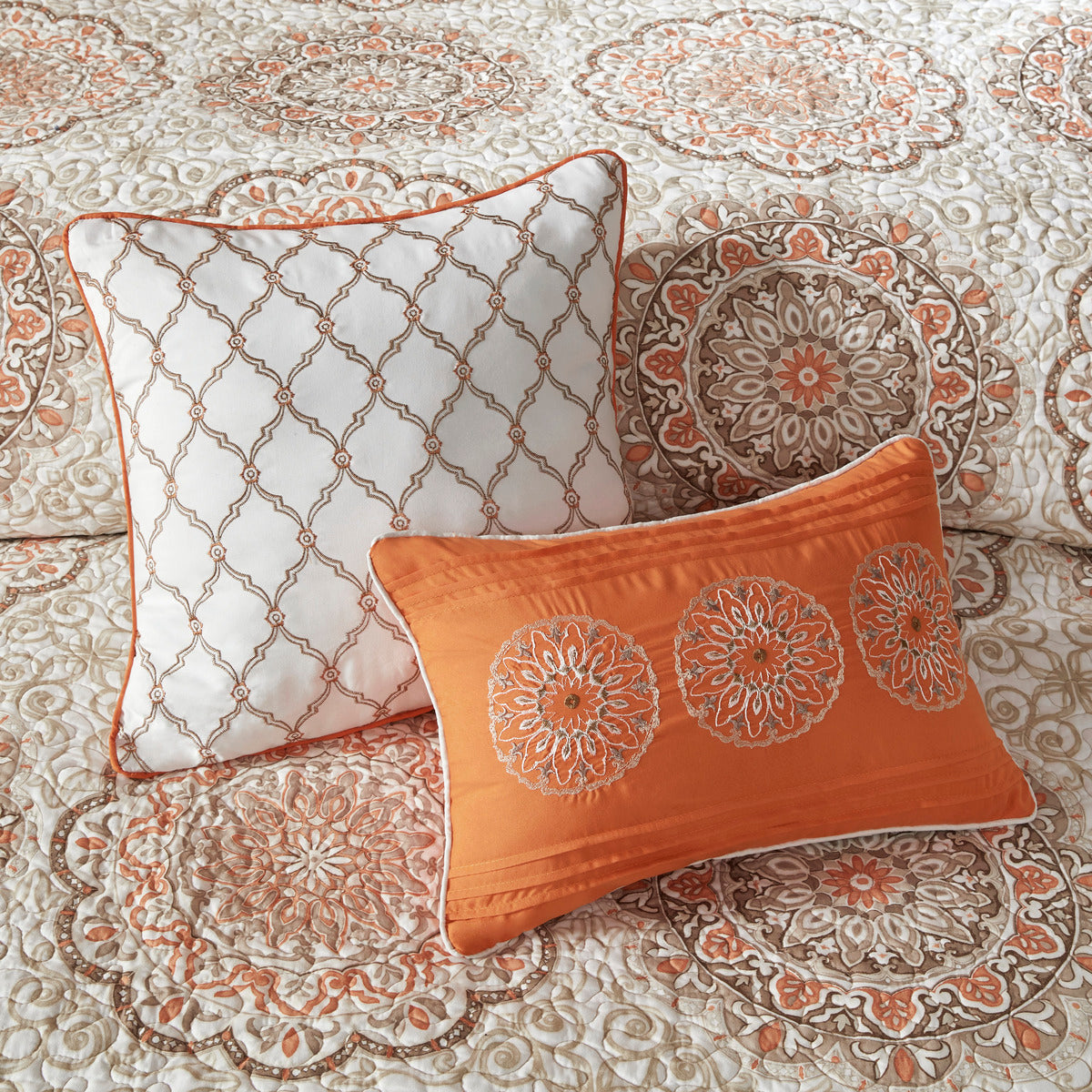 Orange Quilt Set with Throw Pillows - King/Cal King