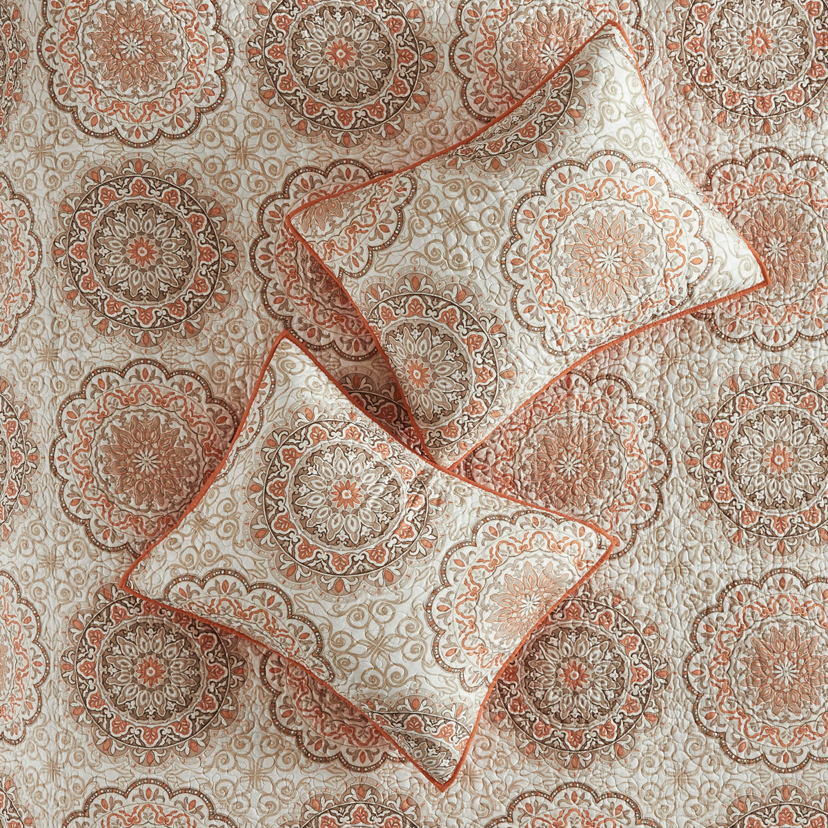 Orange Quilt Set with Throw Pillows - King/Cal King