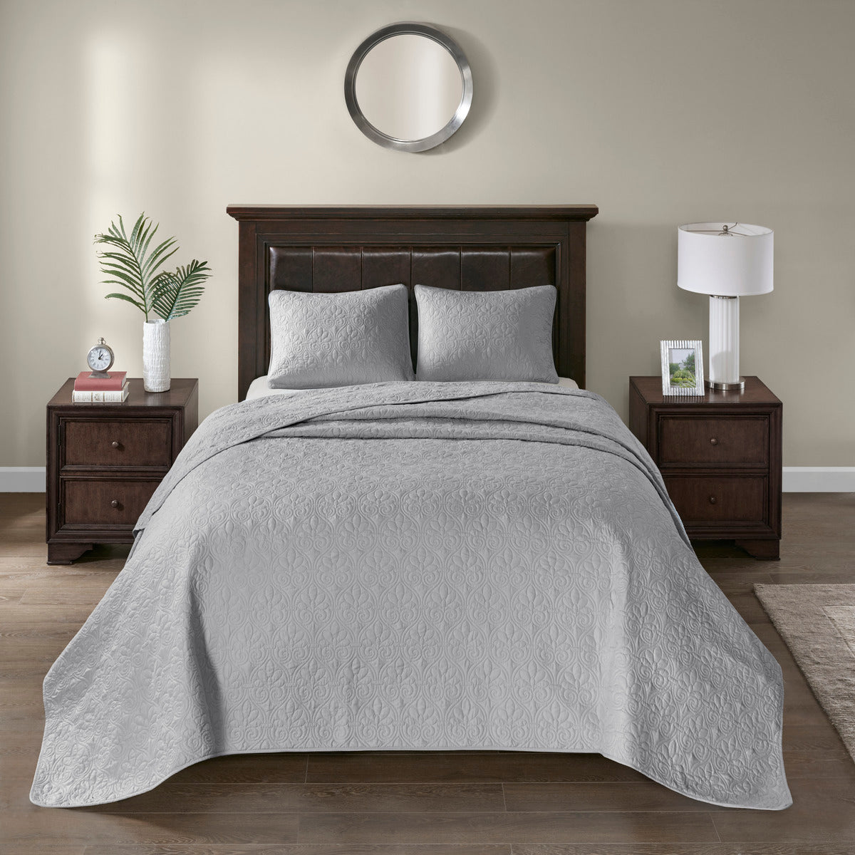 Grey Queen Reversible Bedspread Set - Ultimate Comfort