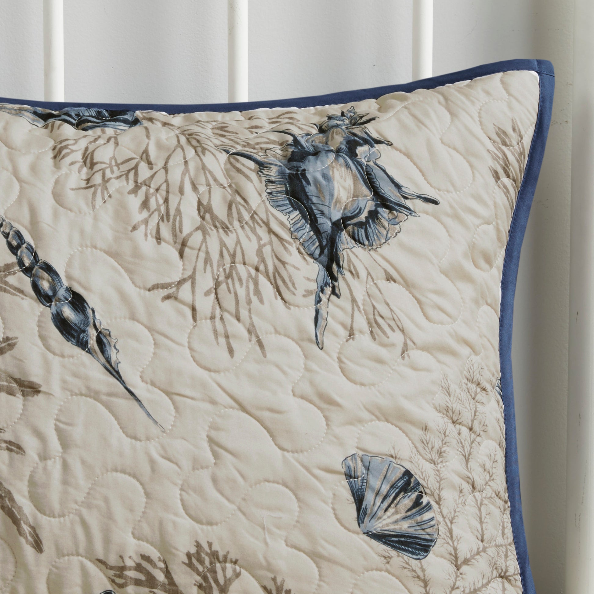King Size Blue Quilt Set - Coastal Comfort