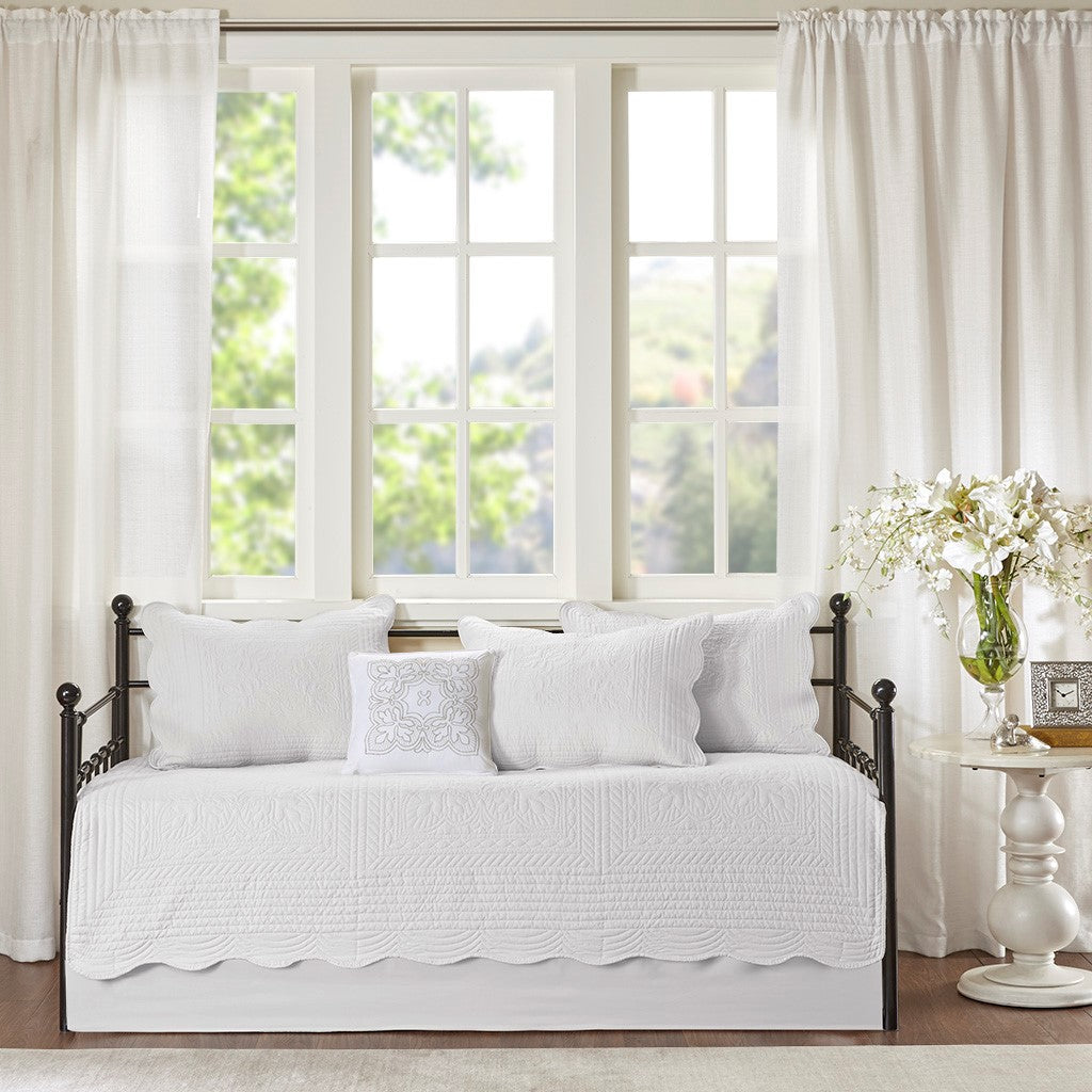 Twin Size White Polyester Daybed Cover Set 6 Piece