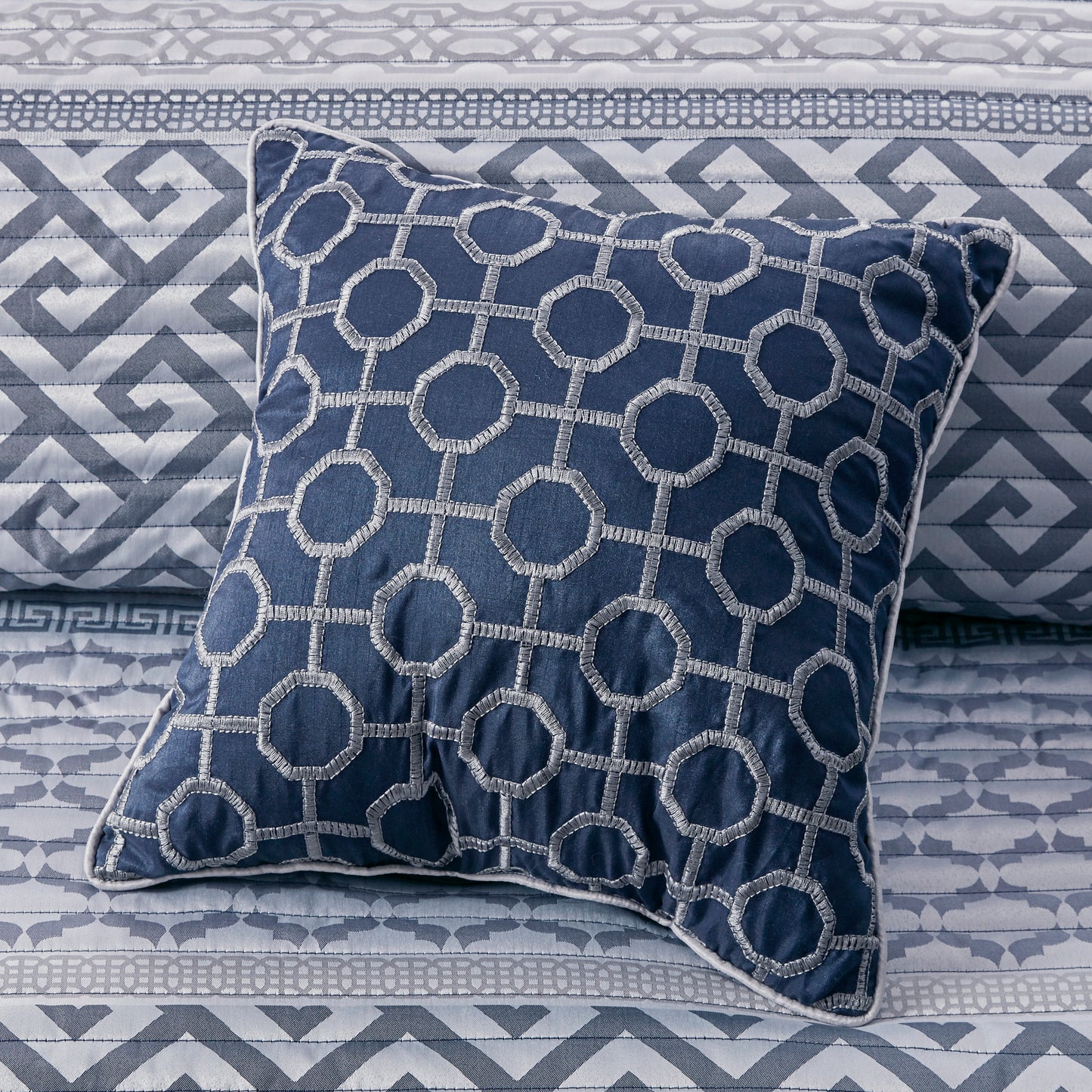 Navy Jacquard Quilt Set - Full/Queen Bedding Luxury Comfort