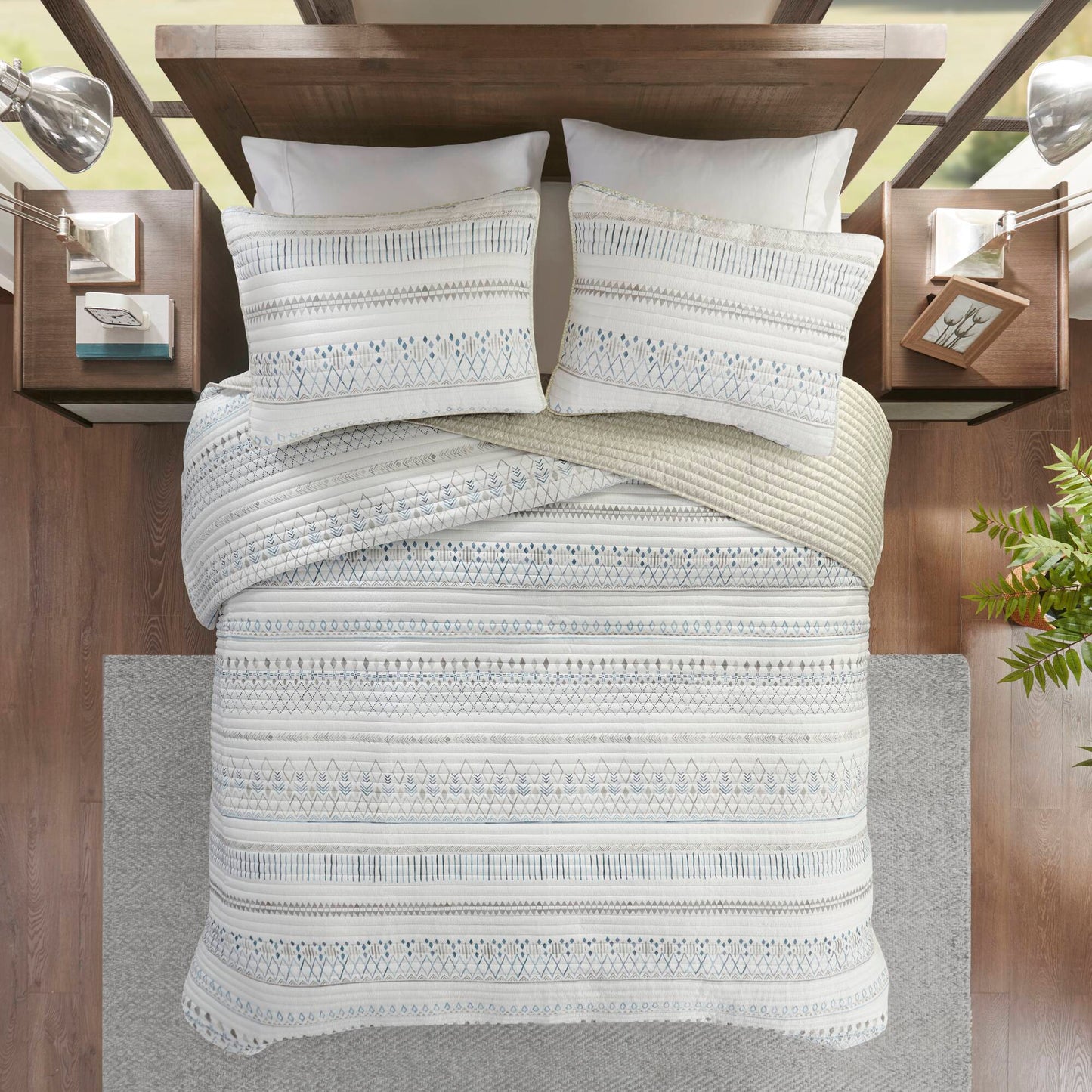 Full/Queen Seersucker Quilt Set - Taupe & Blue Comfort