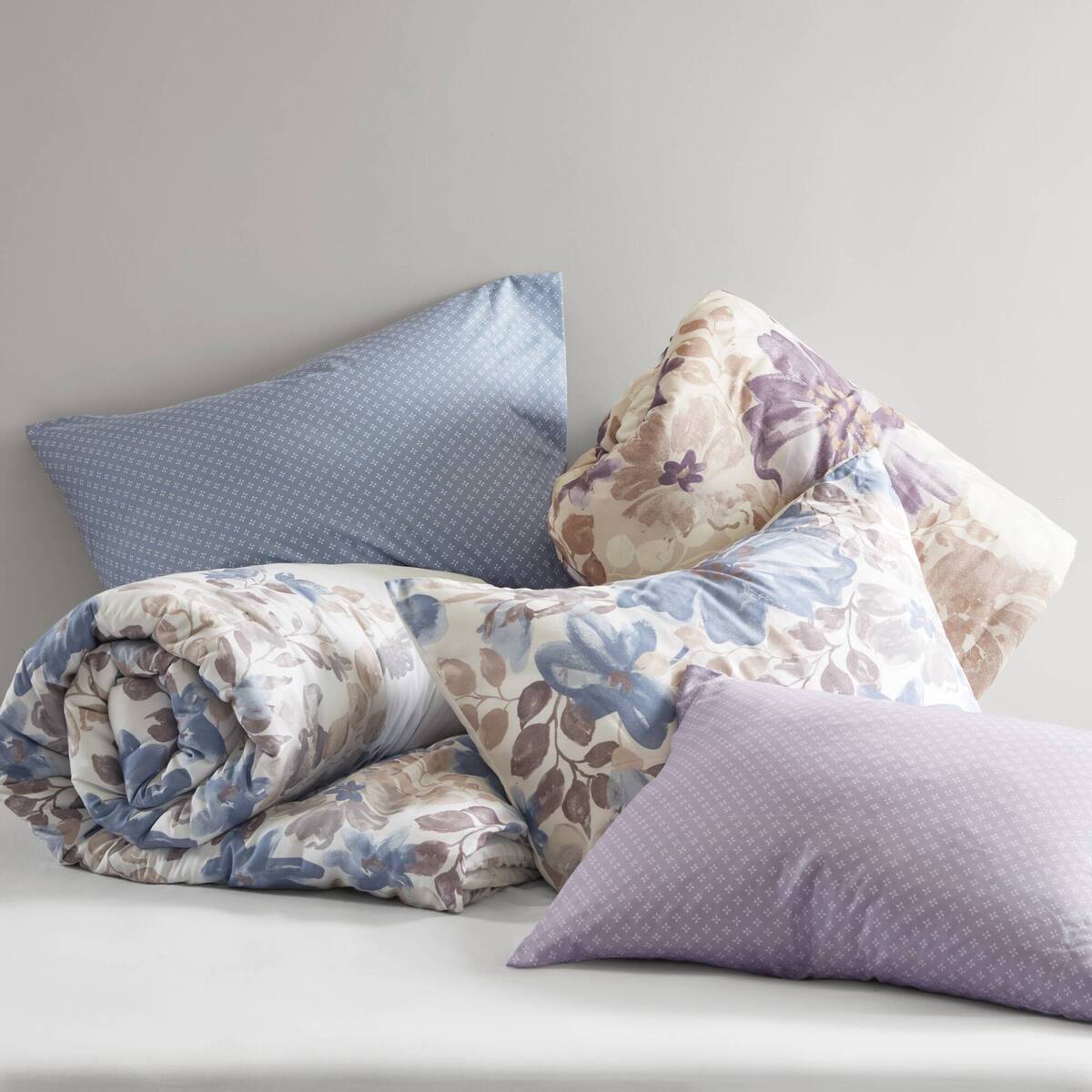 Blue Floral Comforter Set - Queen Size Comfort