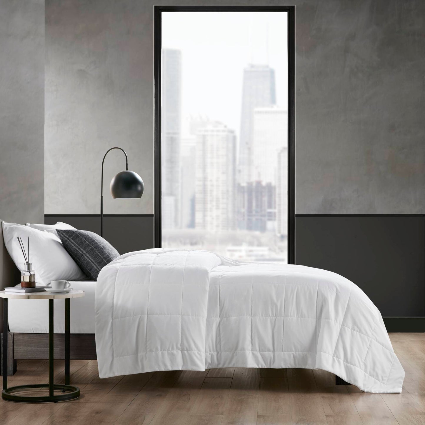 White Polyester Down Alternative Blanket - Full Size