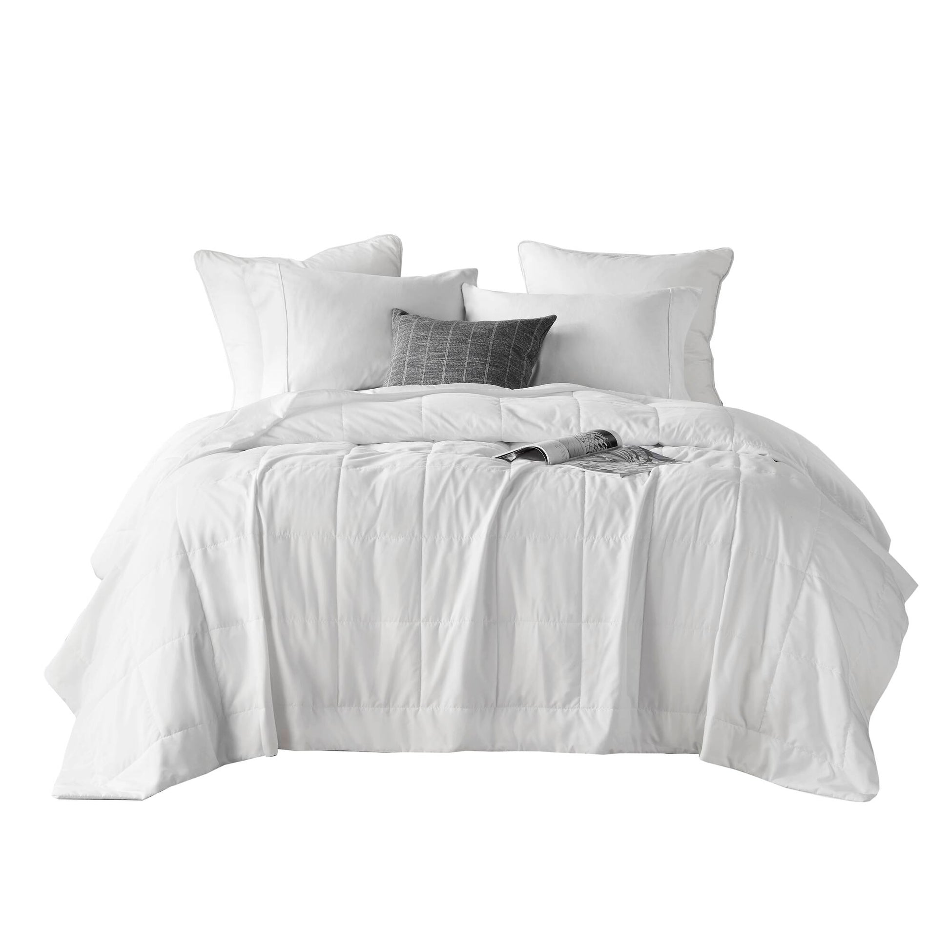 White Polyester Down Alternative Blanket - Full Size