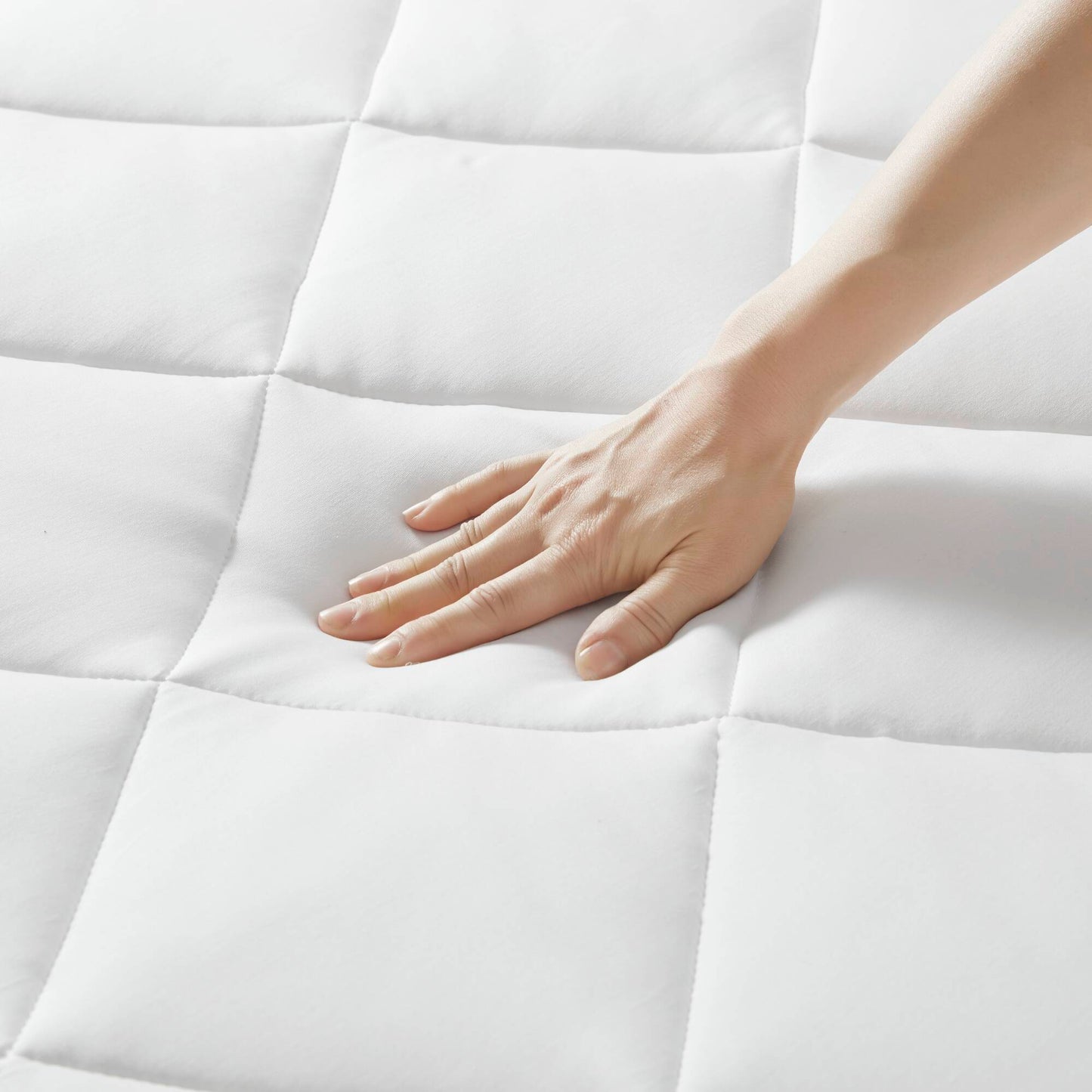 Full Size Nylon Mattress Pad - White Protector