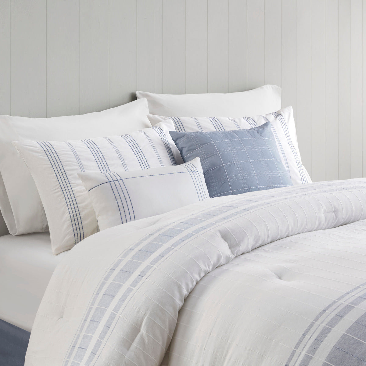 King Size Multicolor Polyester Comforter Set