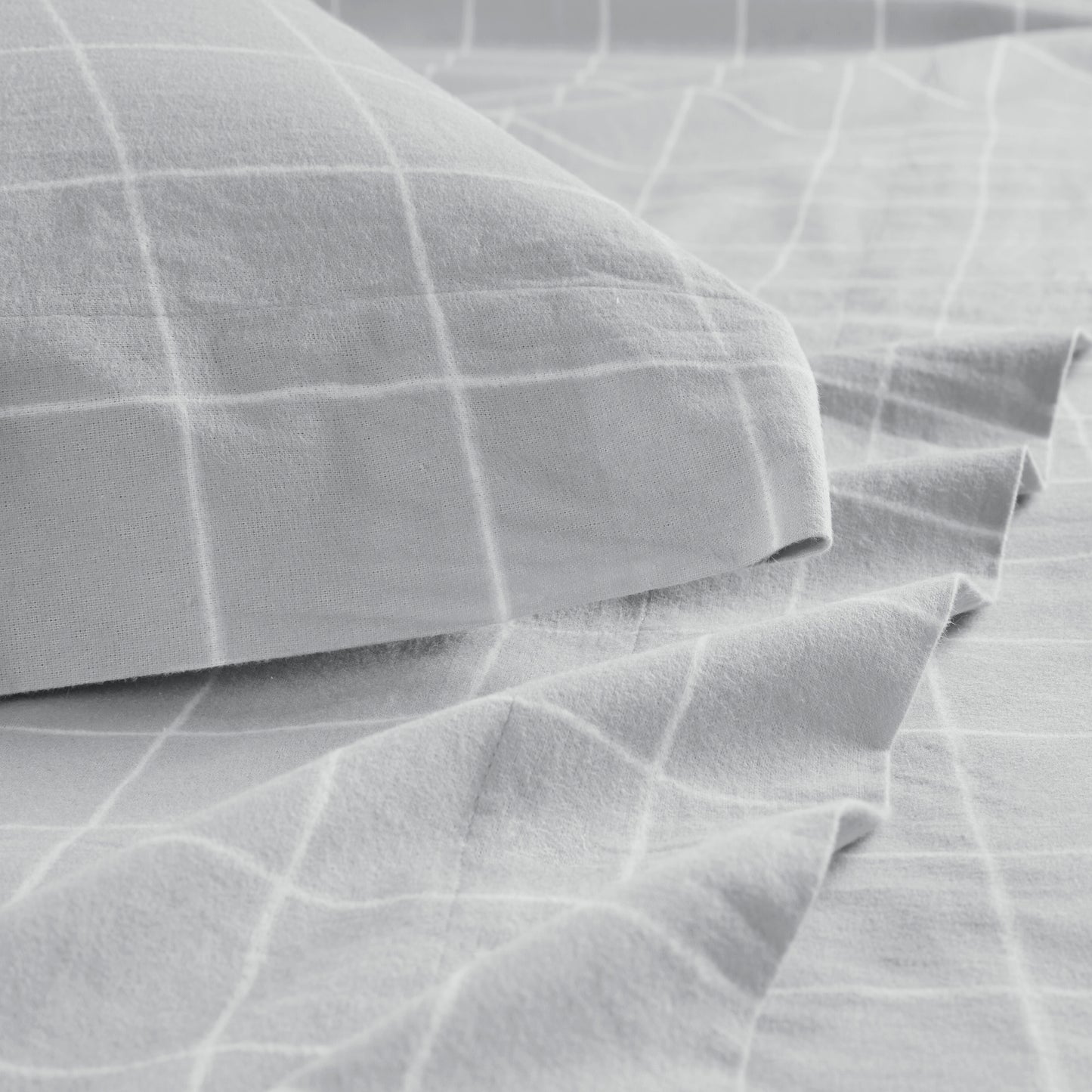 Cal King Grey Flannelette Sheet Set 4 Piece