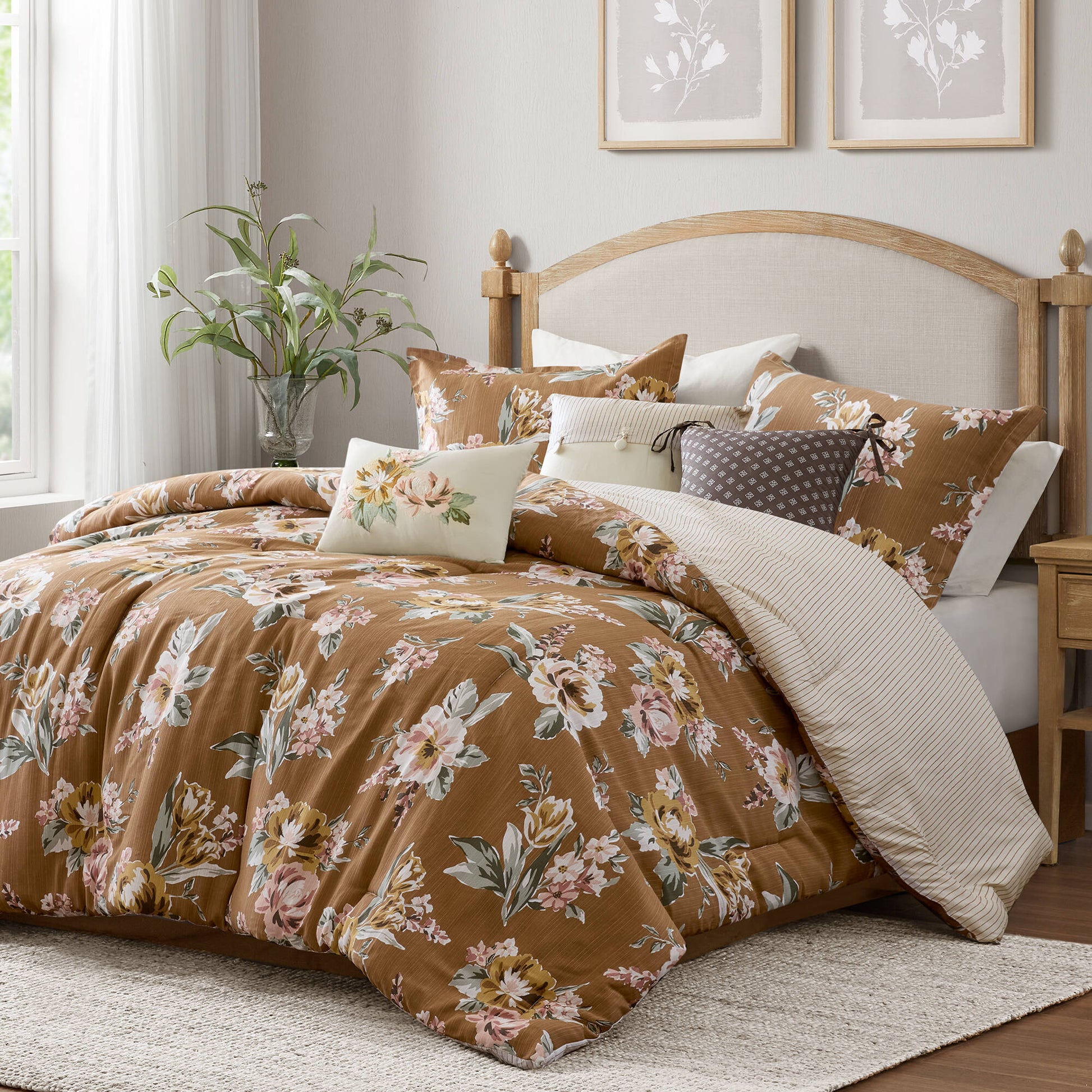 7-Piece Queen Vin Floral Comforter Set, Terracotta