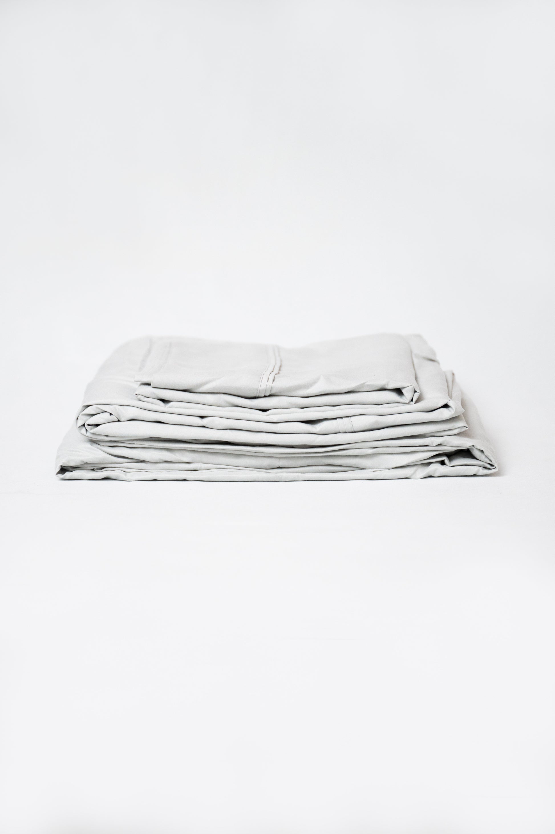 Omne Sleep 4-Piece Pewter Microplush and Bamboo Flex Head King Hypoallergenic Sheet Set