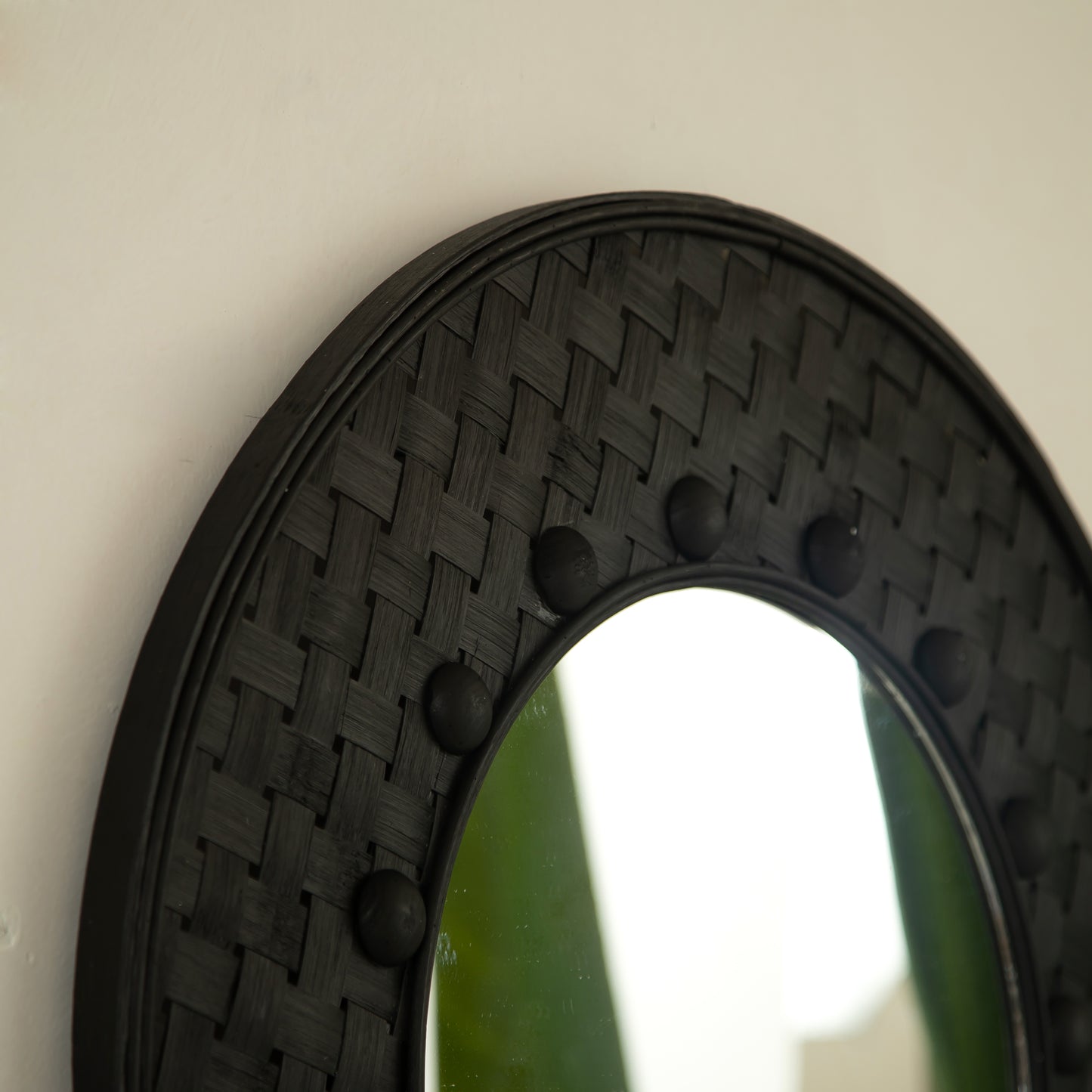 Black Bamboo Mirror - 24'' Circle Wall Art