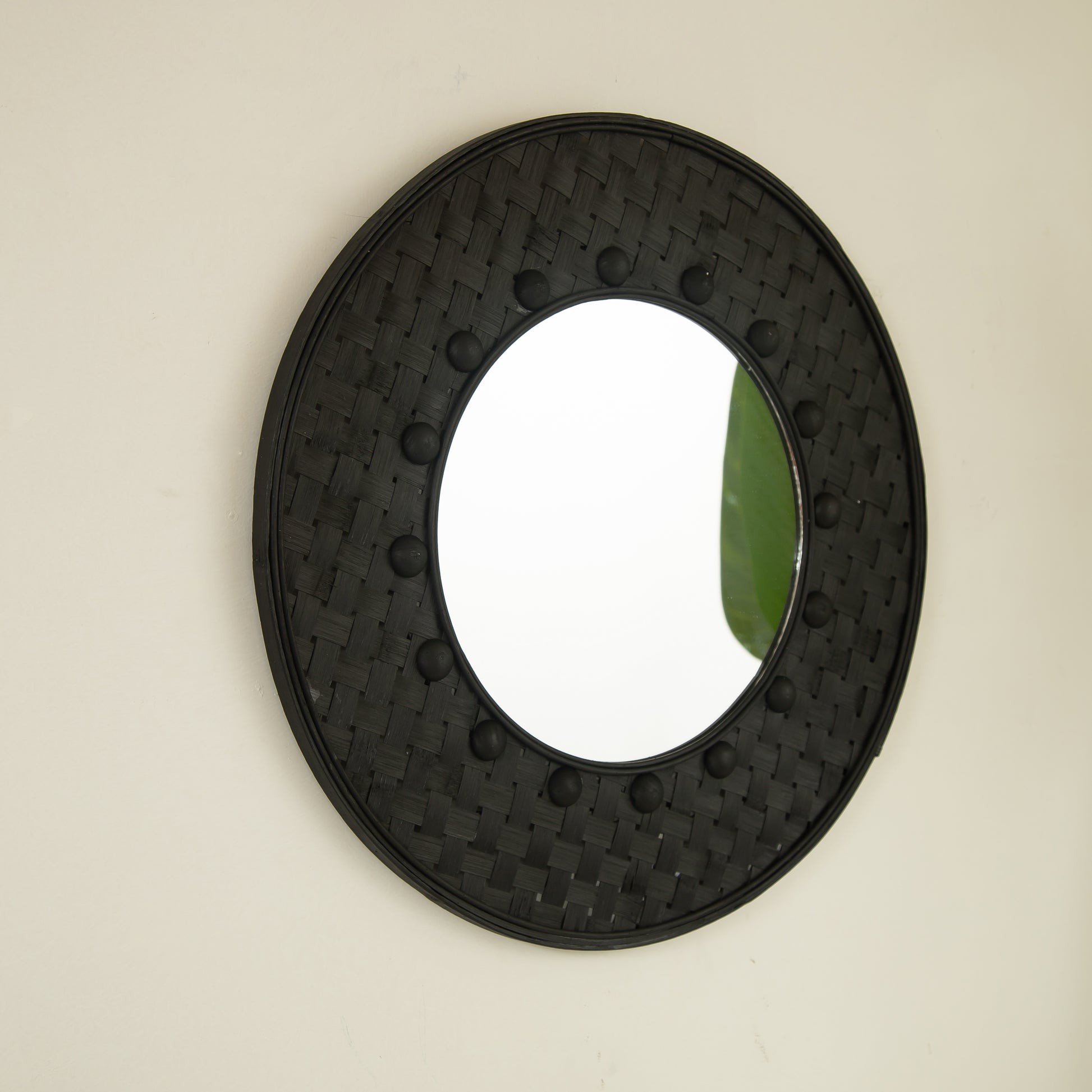 Black Bamboo Mirror - 24'' Circle Wall Art